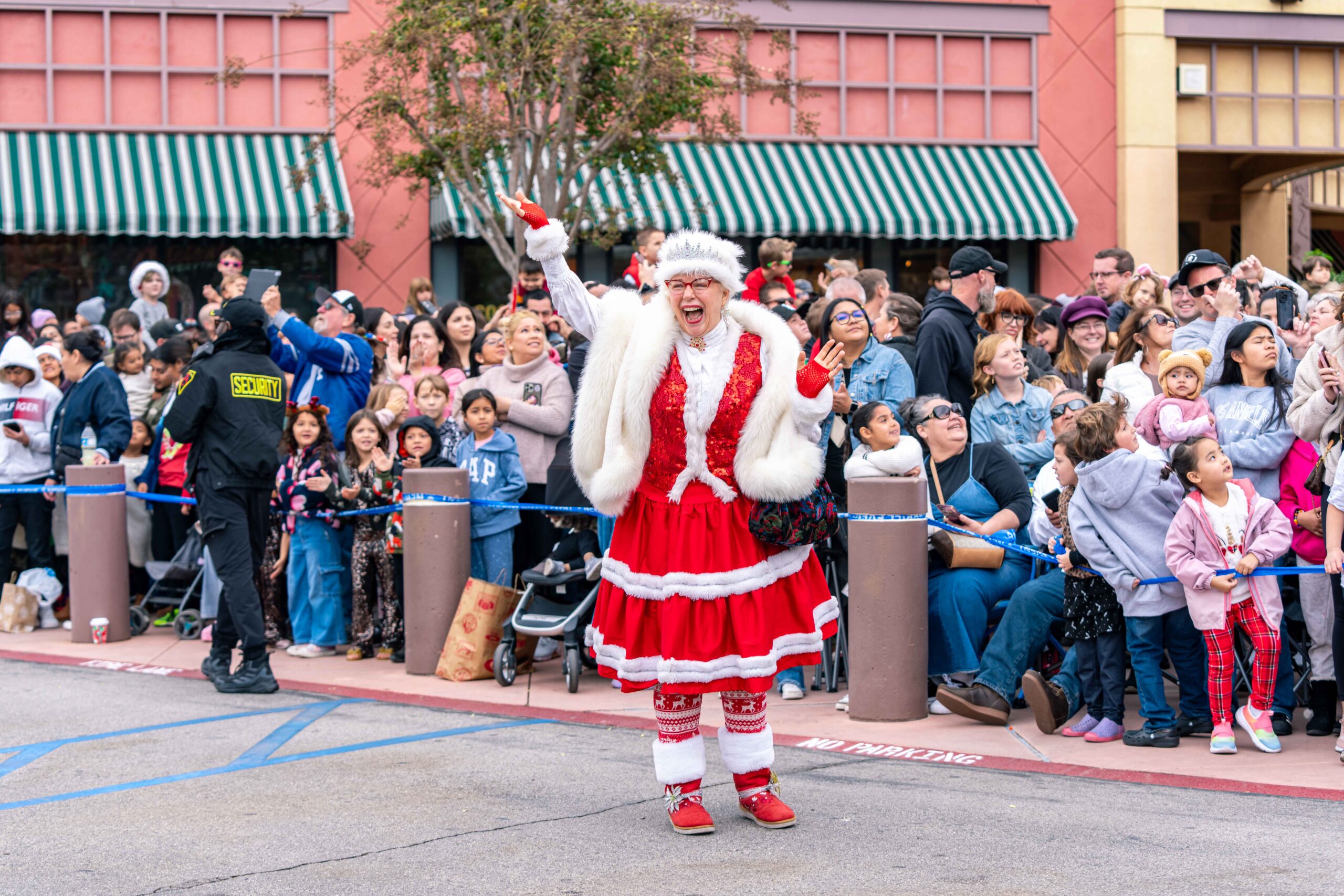 Jingle Bell Jump | Janss Marketplace